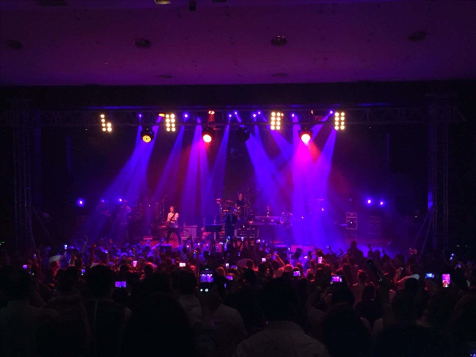 İstanbul Cevahir Otel Shadmehr Aghılı Konseri